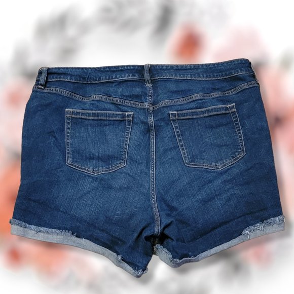 Torrid Stretch 5 Button Fly Jean Shorts size 20 - Picture 3 of 7